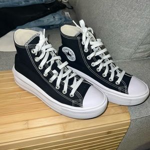 Converse Chuck Taylor All Star Move Platform — Women’s size 9 in Black